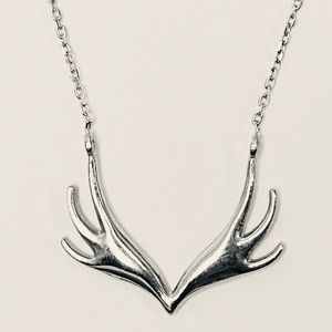 925 Silver horn or bird seagull antler necklace